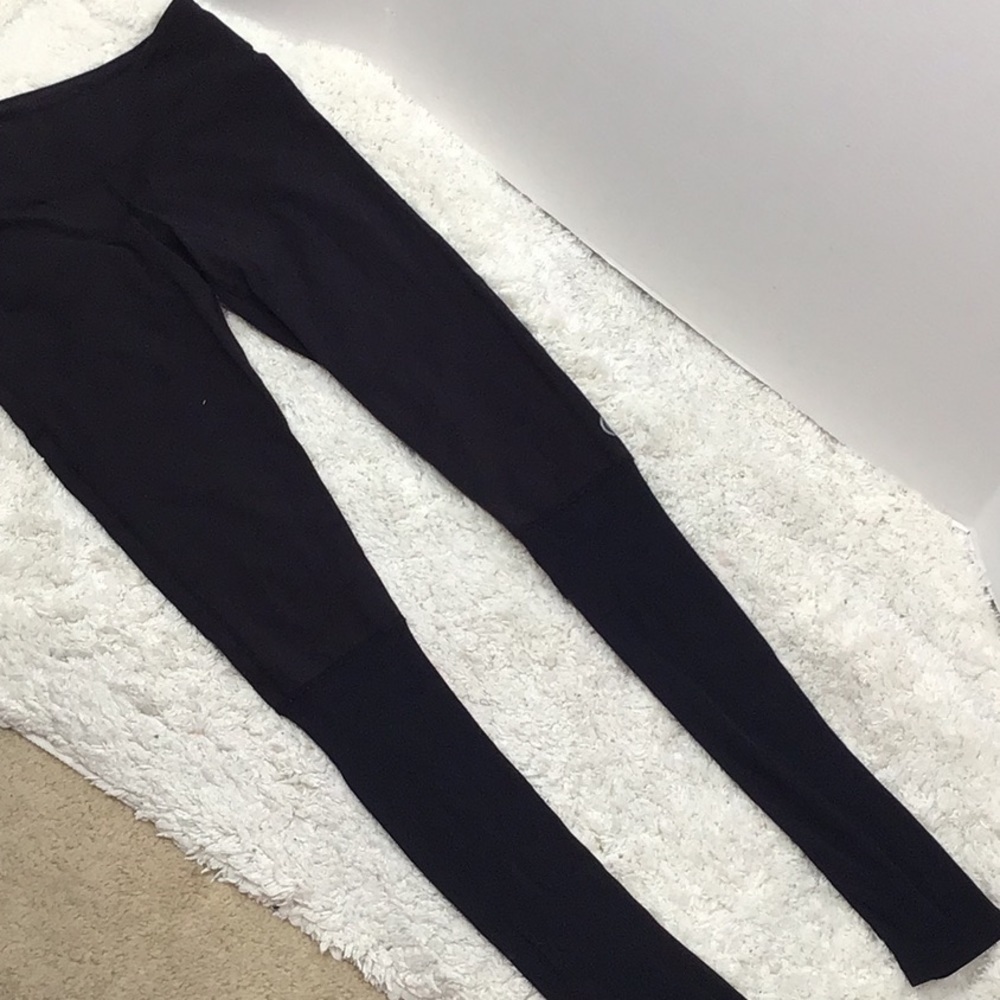 Pure Barre black Splits59 leggings